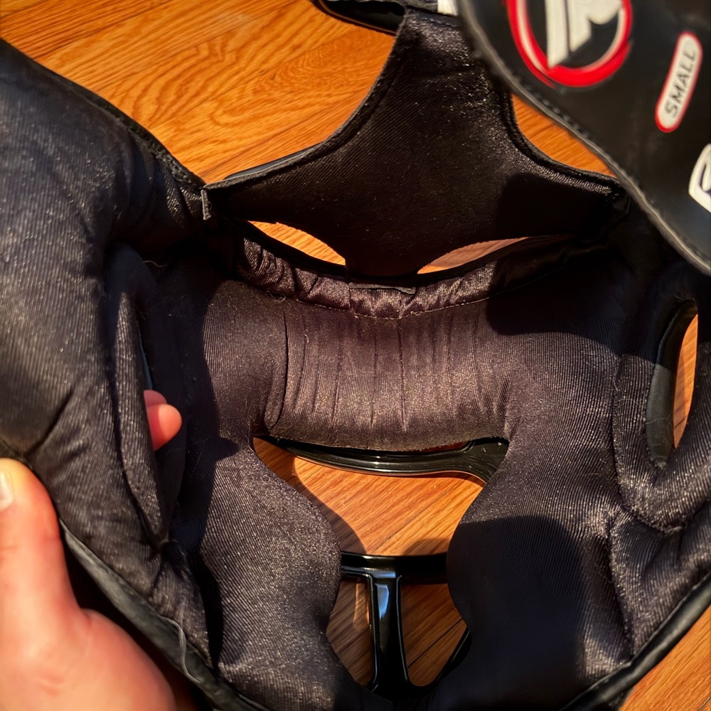 Black RDX boxing headgear w/ guard - Picture 5 of 7